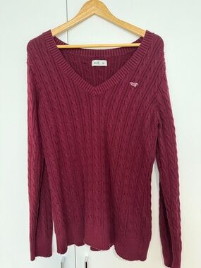 Hollister Women's V-Neck Cable Knit Sweater - Wine